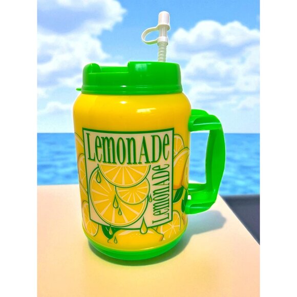 Whirley Drink Works Lemonade 64 oz  Insulated Tanker Sid Straw EUC - Picture 1 of 12